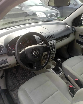 Mazda 2 cena 4500 przebieg: 200000, rok produkcji 2007 z Starachowice małe 29